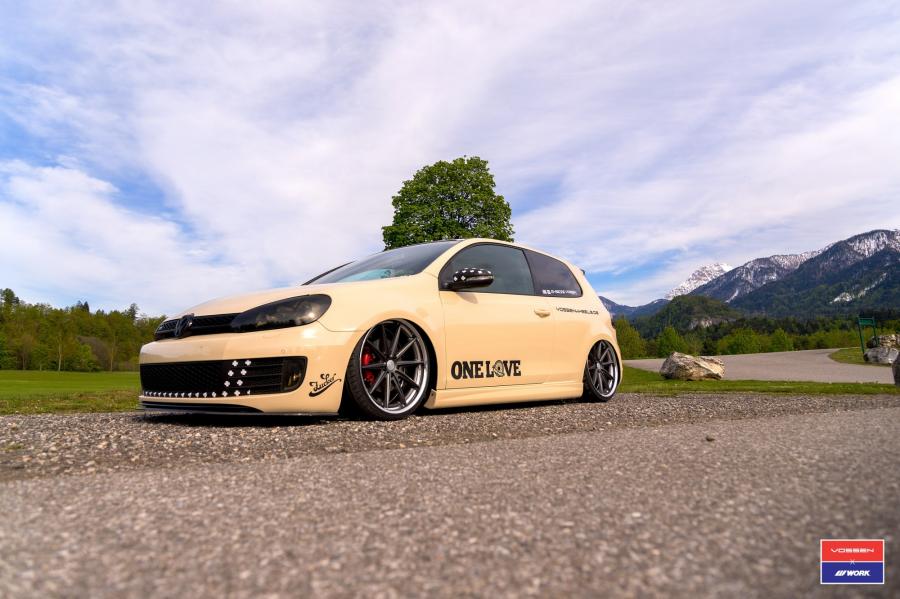  Volkswagen Golf GTi on Vossen Wheels (VWS-1) 2016 года  (фото 14 из 34)